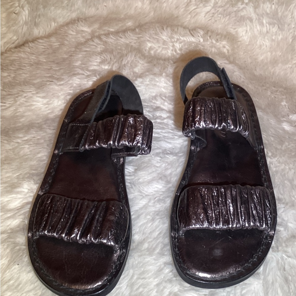 Trippen Metallic women’s adjustable strap Sandals size 7